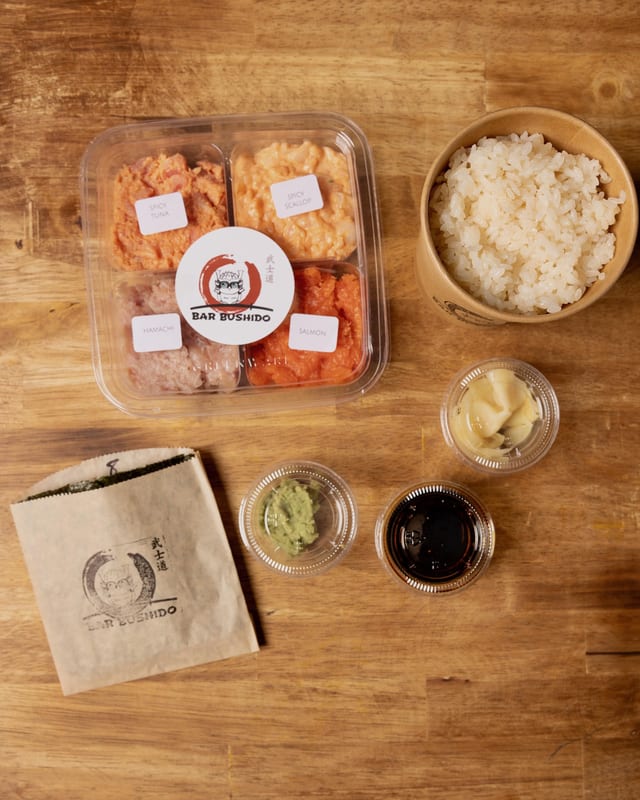 Hand Roll Kit - makes 16.